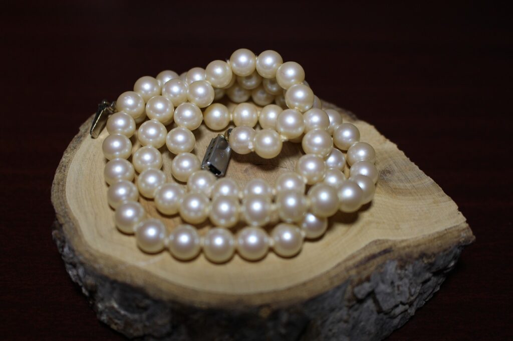 necklas, perls, jewellery, jewels, saphire, expensive, precious, diamond, gold, perl, pearl, perls, perls, perls, perls, perls, perl, perl, perl